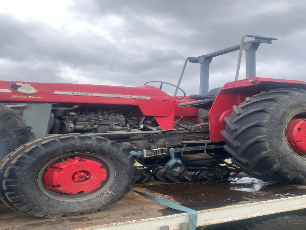 Massey ferguson 165 wrecking good 212 motor 18/28 rears